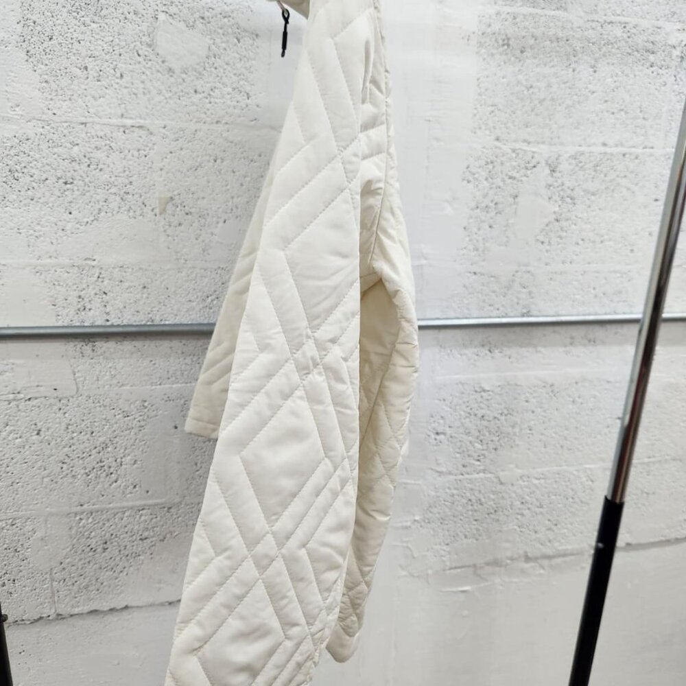 NWT Voyager Women’s Cream Quilted Jacket – Size L - Picture 11 of 12